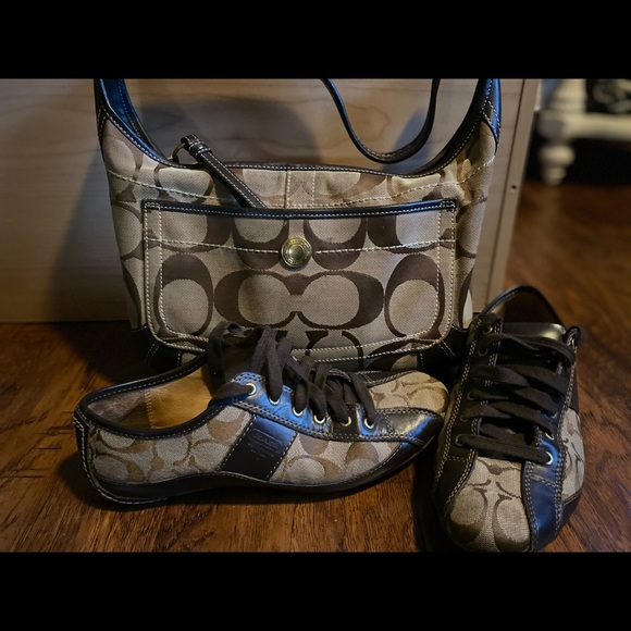 Coach matching set - Picture 1 of 3